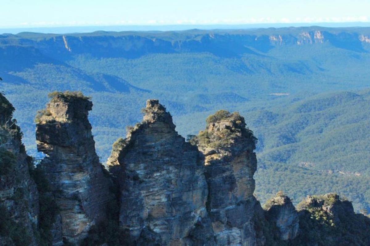 a group of rocks in the blue mountains