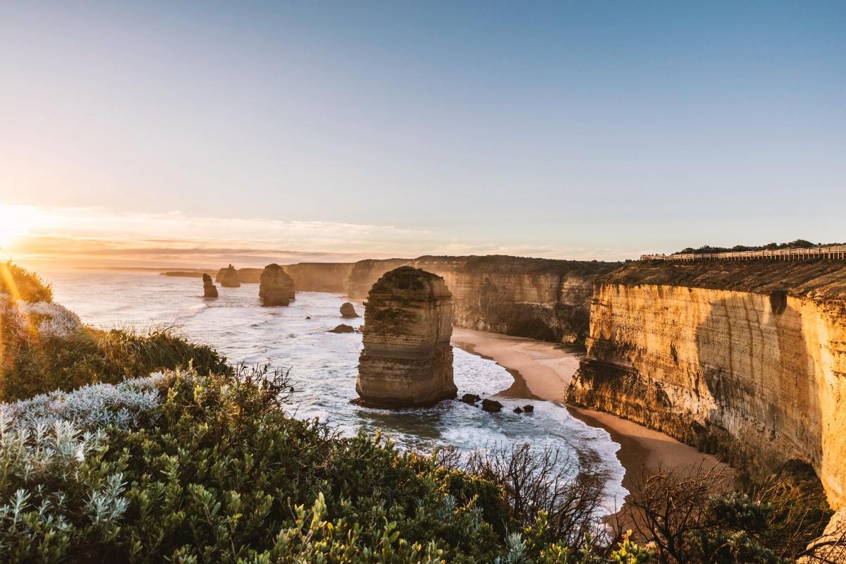 ein Blick auf die Great Ocean Road und die Apostel