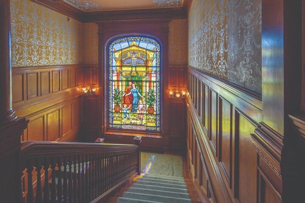 Attraction picture 2