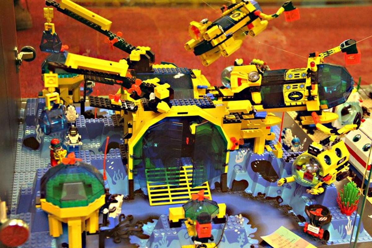 lego sada buldozeru a dalších hraček