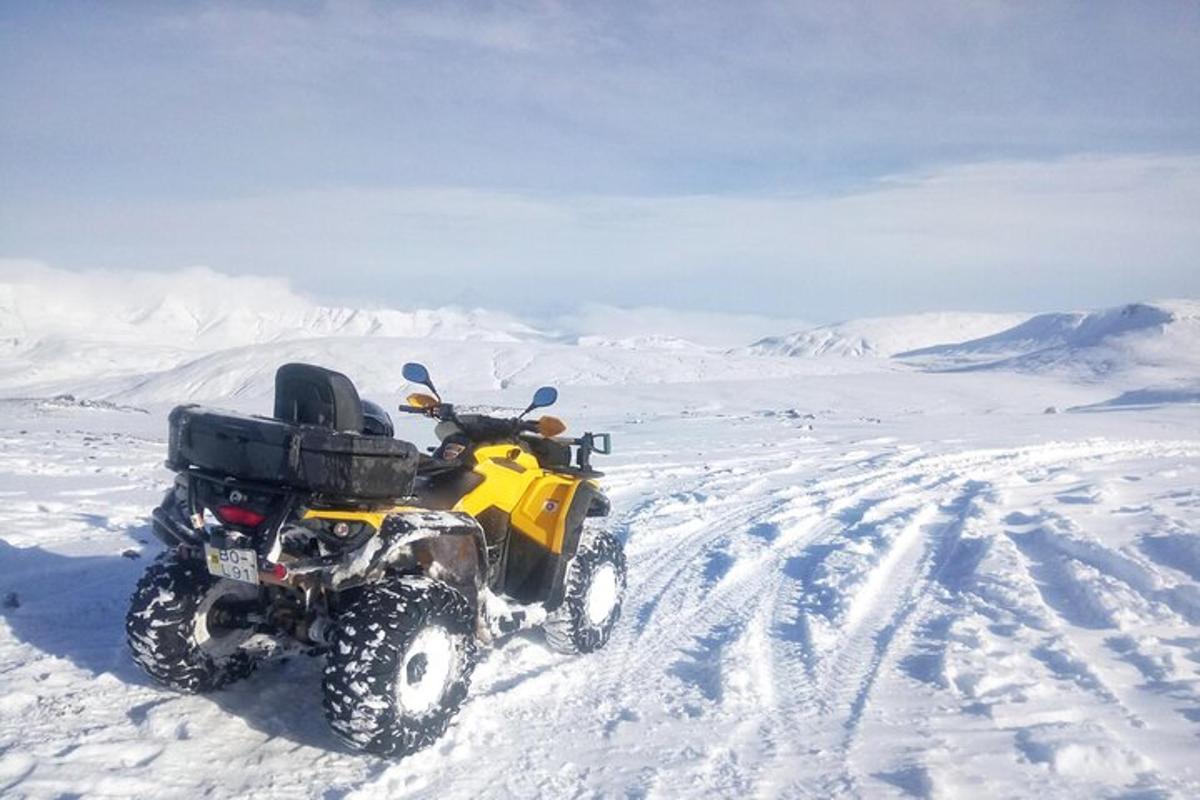 lumme pargitud kollane ATV