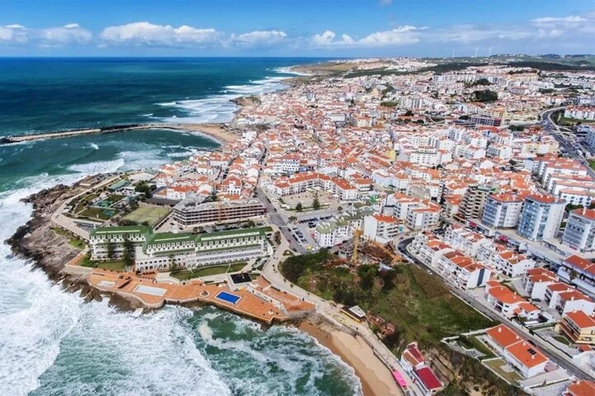 zračni pogled na mesto na plaži