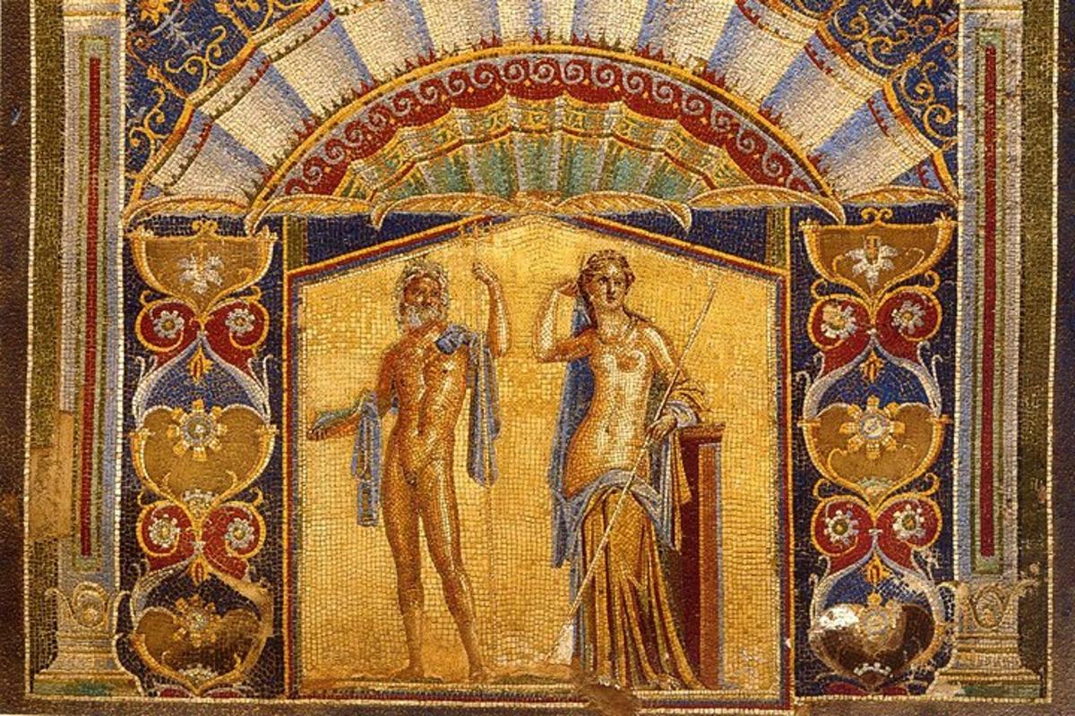 un mosaico di due persone in piedi su una porta