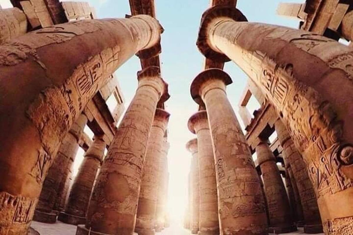منظر لأعمدة المبنى
