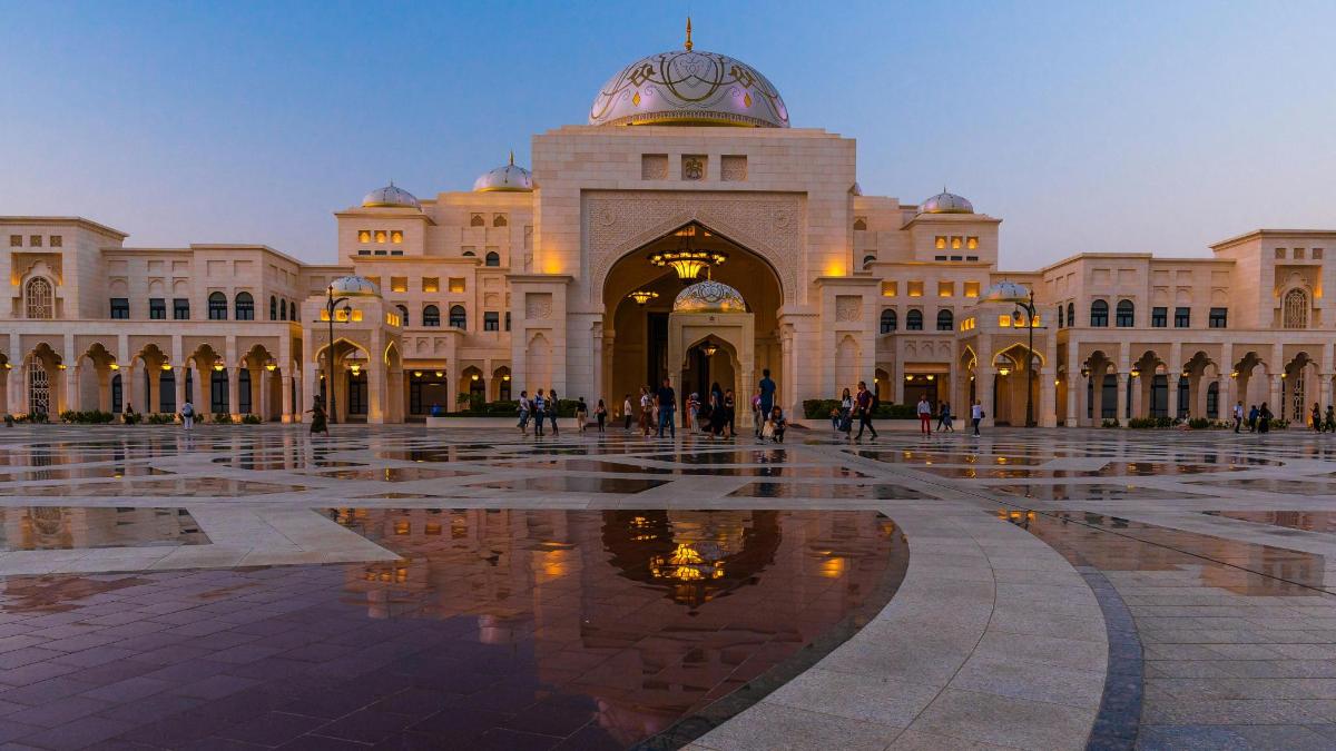 a large building with a dome on top of it