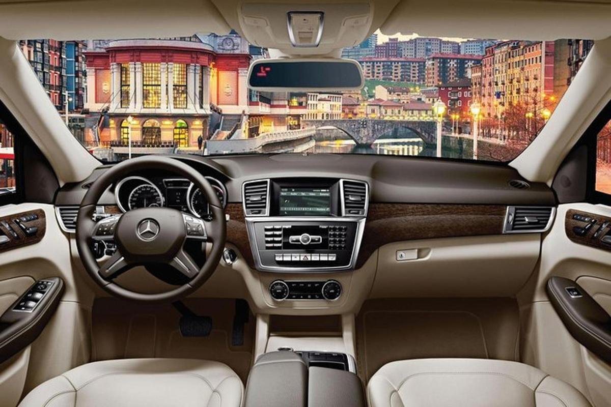a view of the interior of acedes benz car