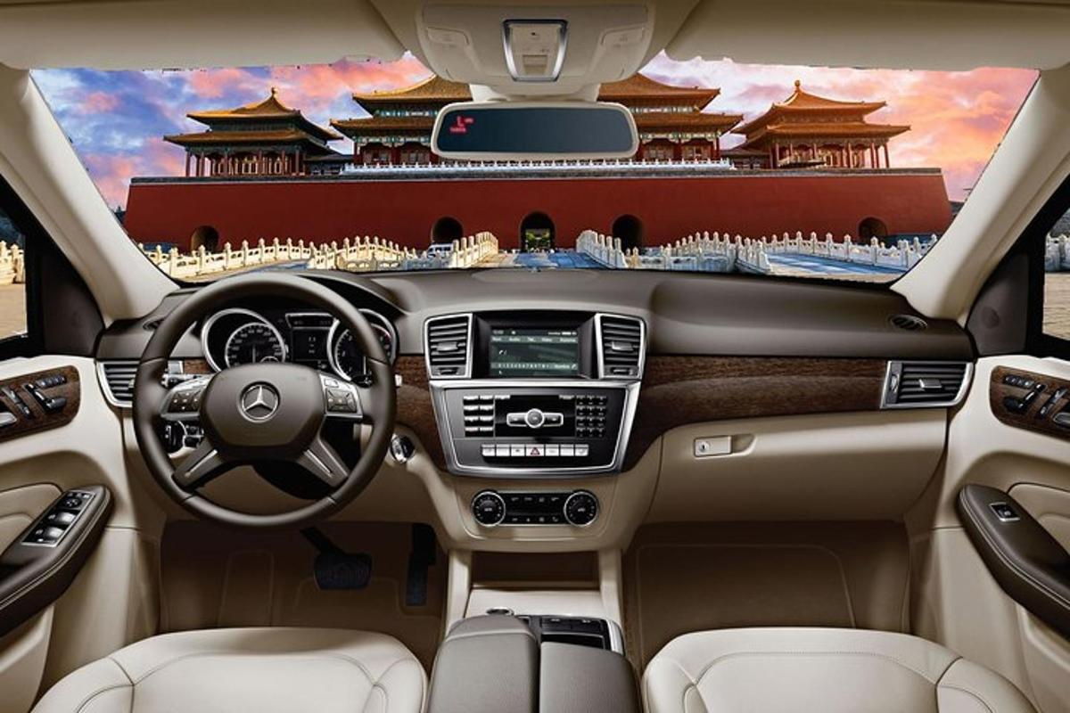 pemandangan dalaman kereta acedes benz