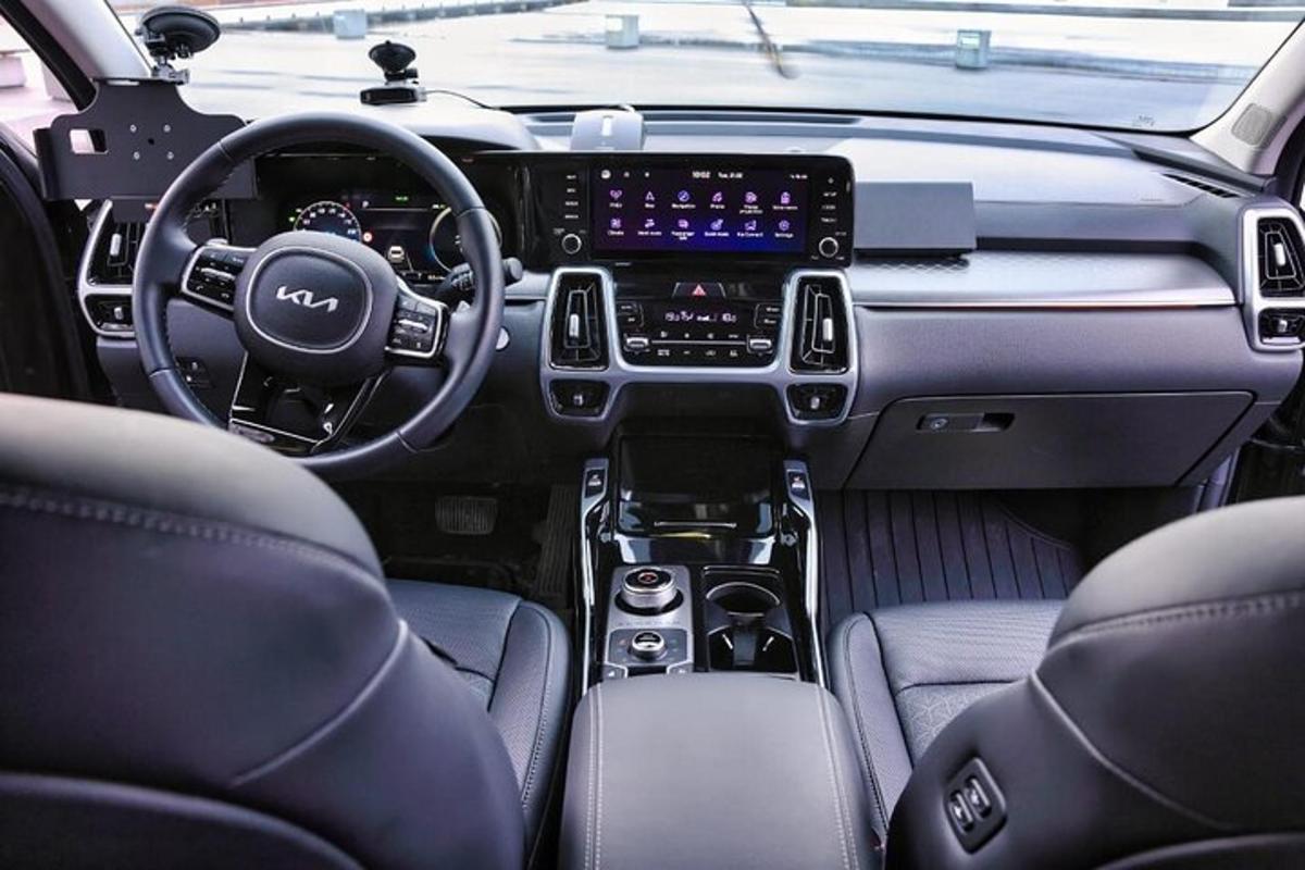 una vista de la cabina d'un cotxe Audi