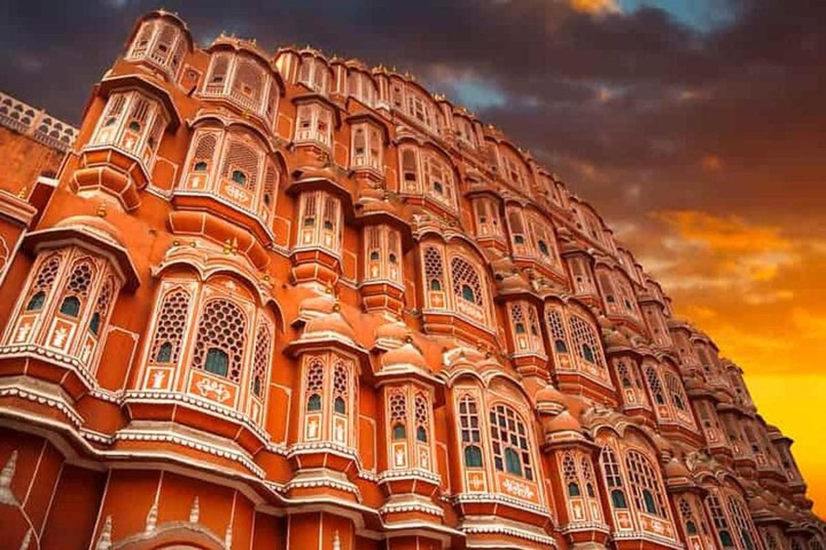 a large building with many windows on the side of it
