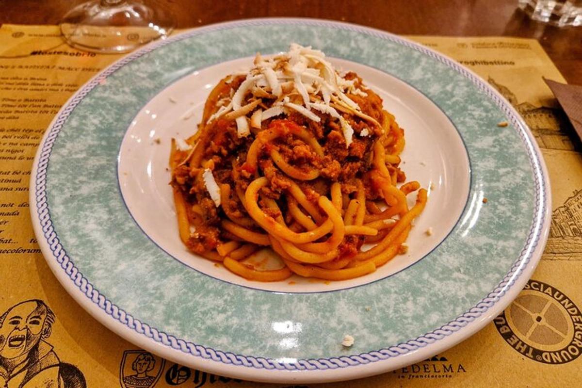 a plate of spaghetti on a table