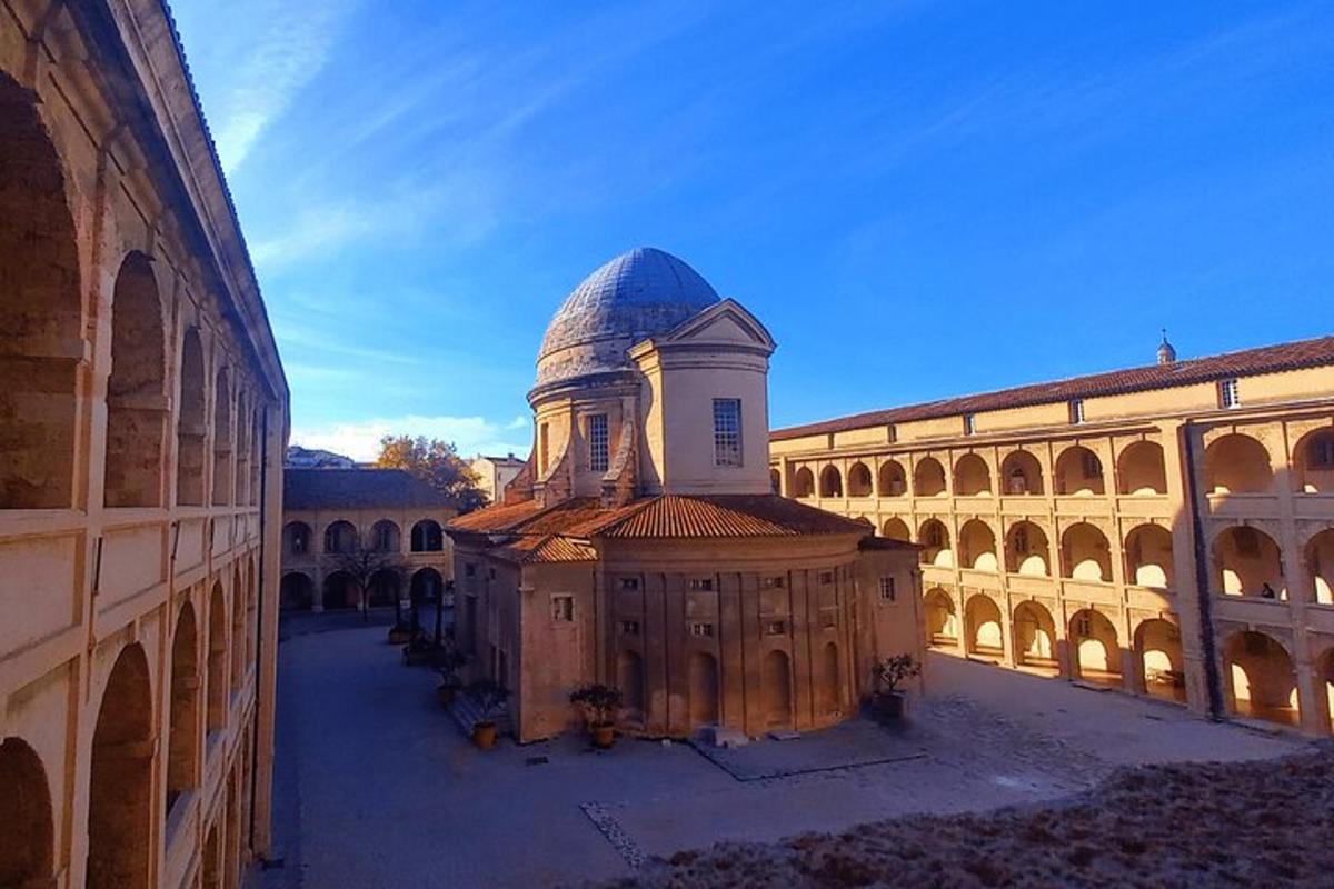 a building with a dome on top of it
