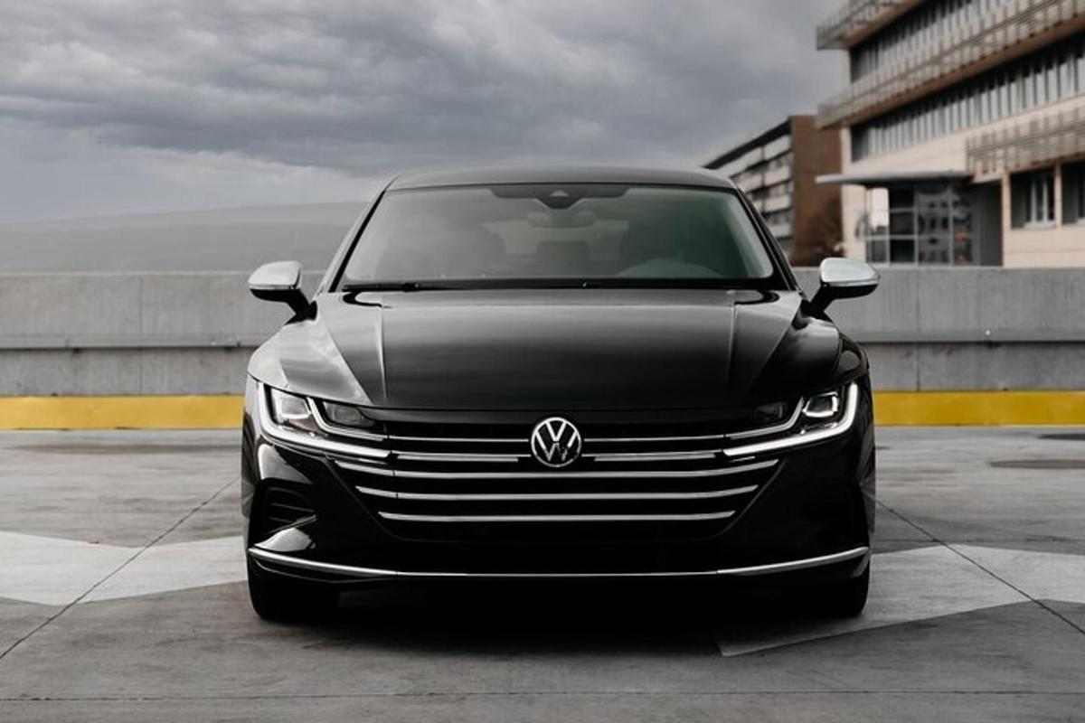 must auto pargitud parklas