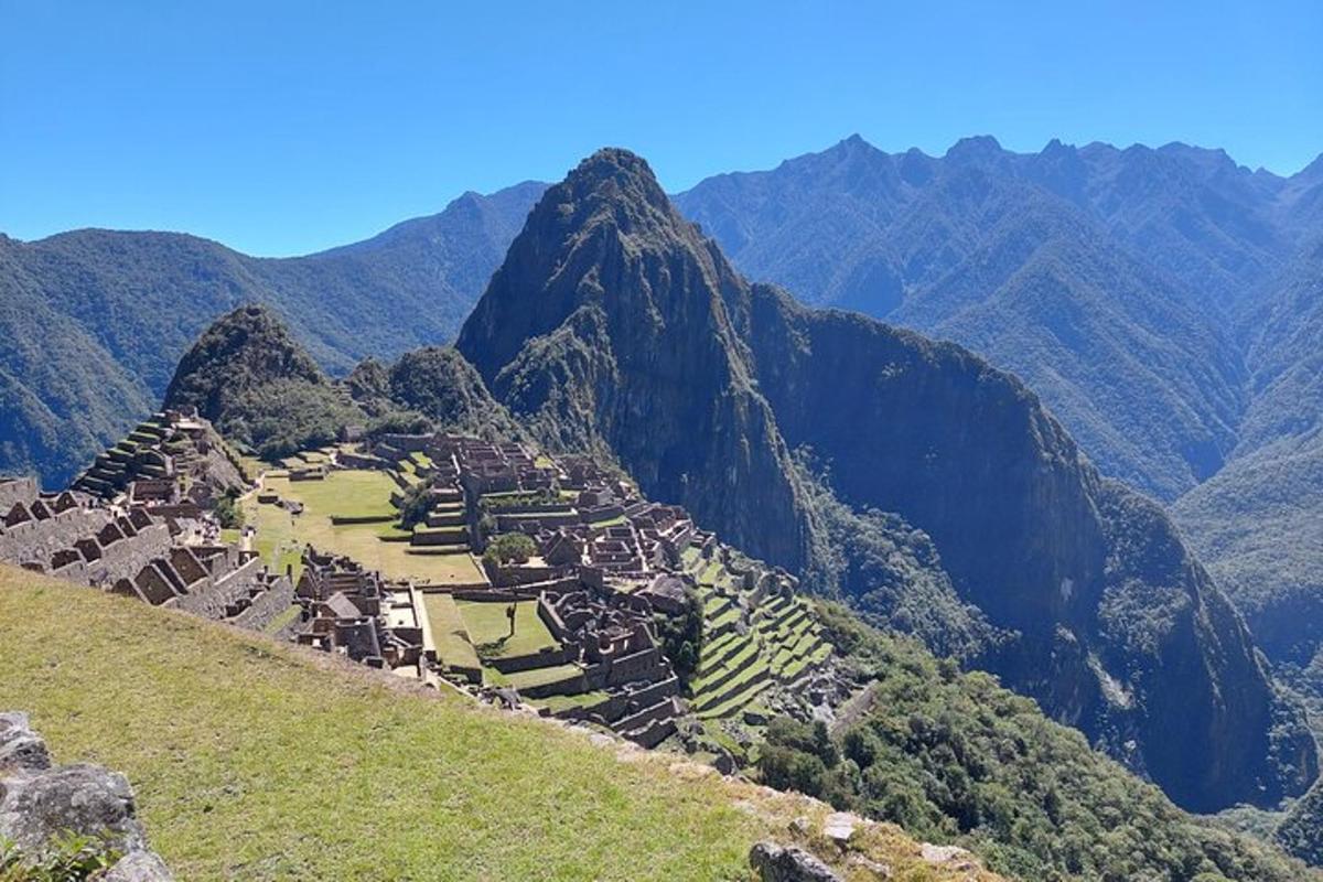 a view of the ruins of a mountain