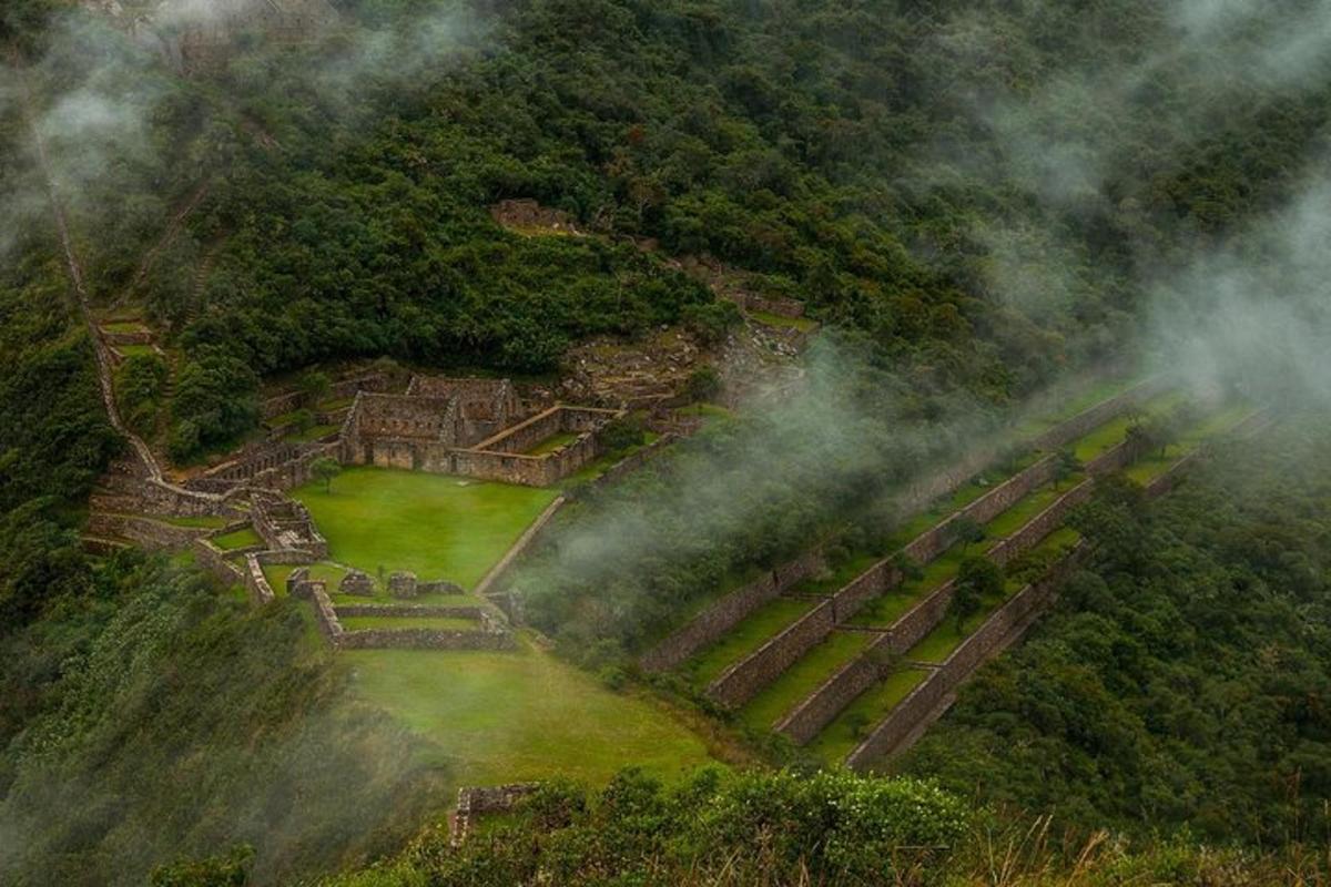 an aerial view of the ruins of an ancient building