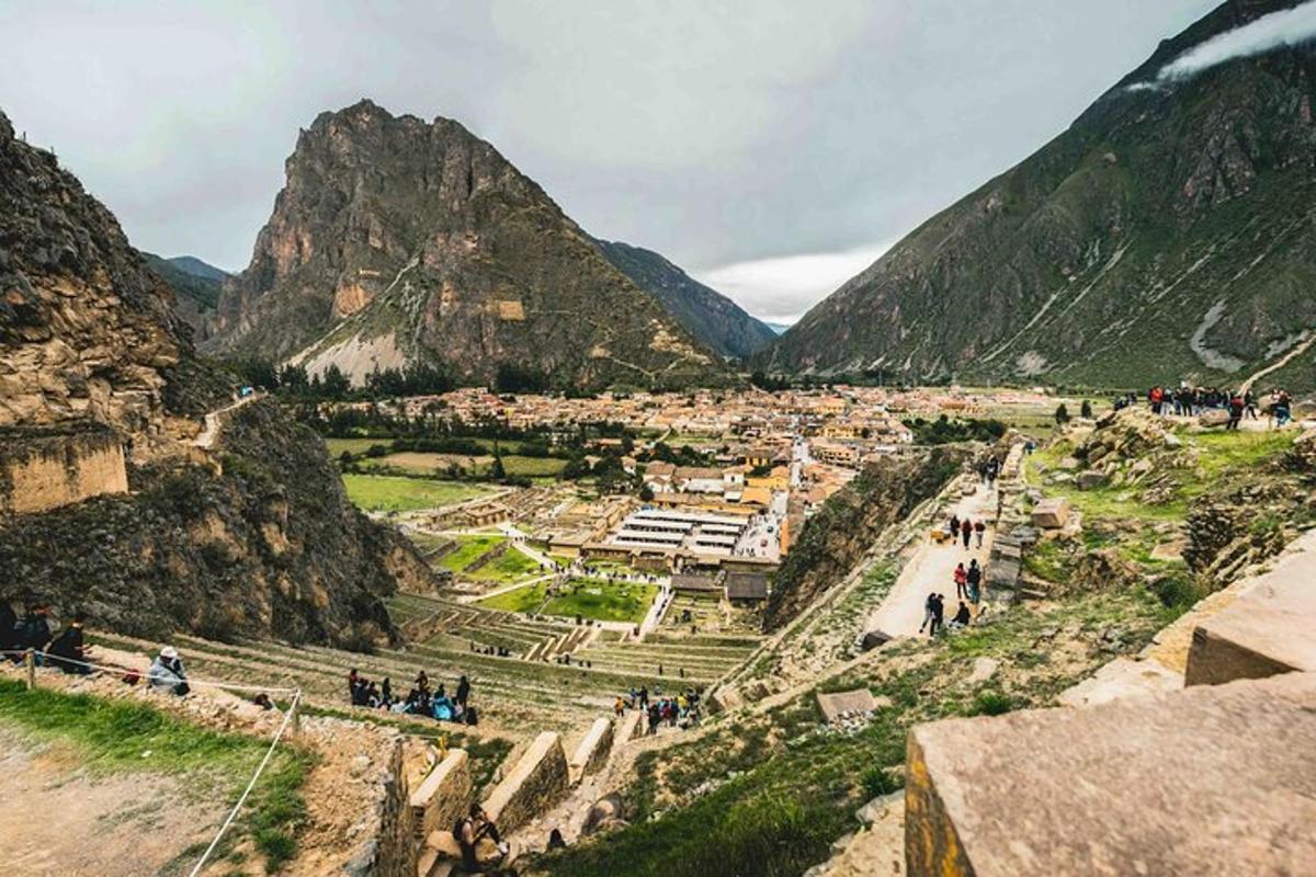 Pohled na ruiny Machu Picchu v horách