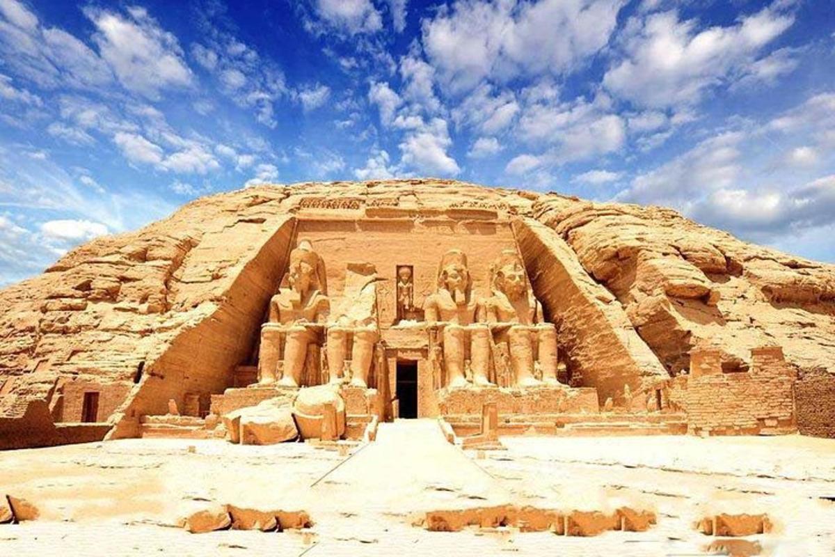 pohled na chrám Abú Simbel