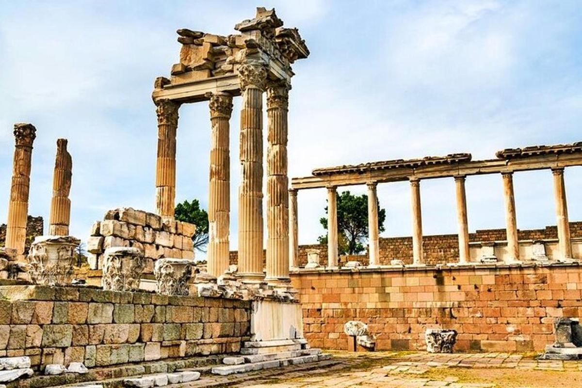 una imagen de las ruinas del Partenón