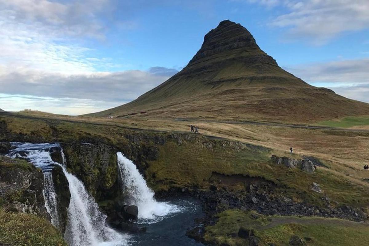 foss á fjallshlíð