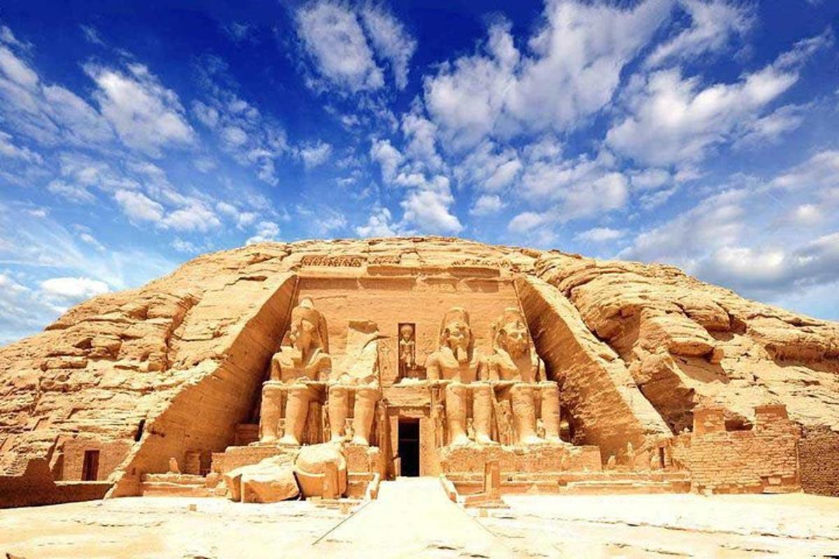pohled na chrám Abú Simbel