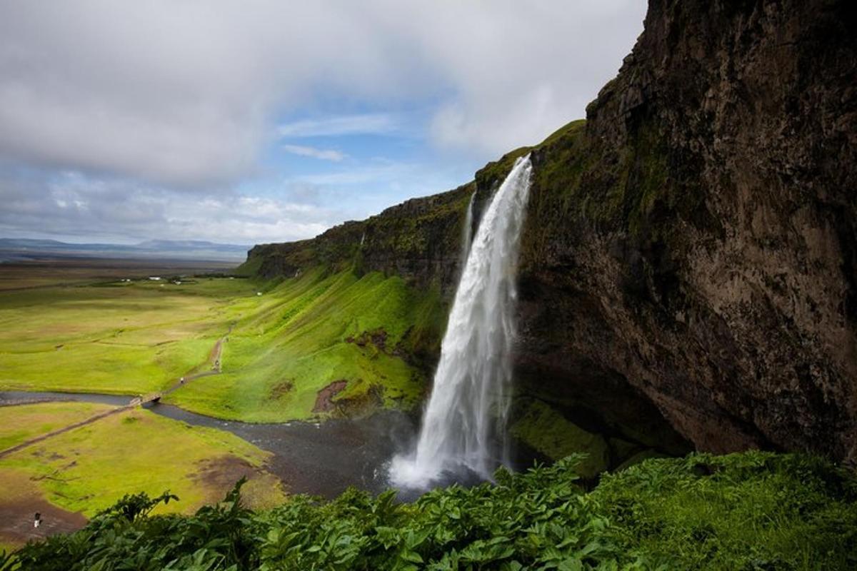 foss á fjallshlíð