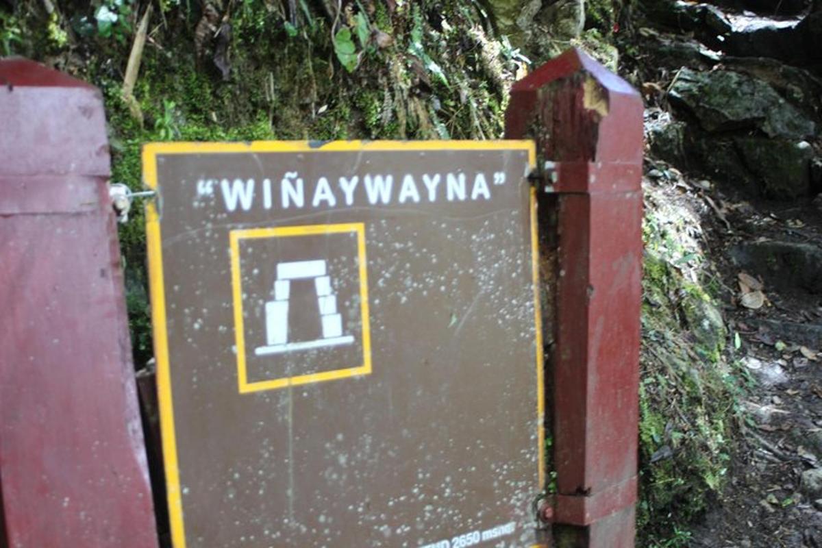 un cartello che dice "wimpy waymite" su un sentiero