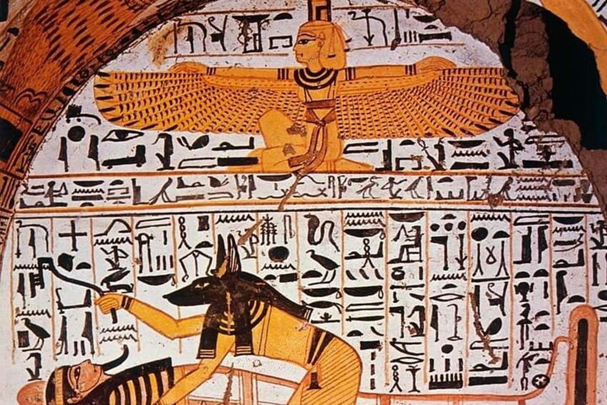 a painting of aaraoh on the side of a building