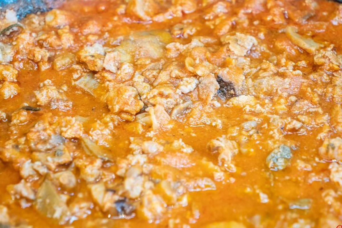 Un primer plano de un plato de comida