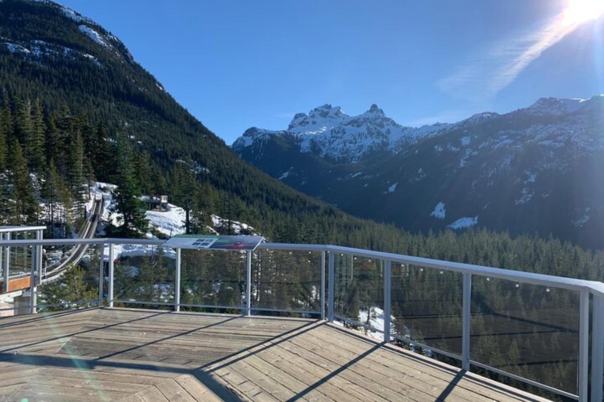 balkon s výhledem na horu