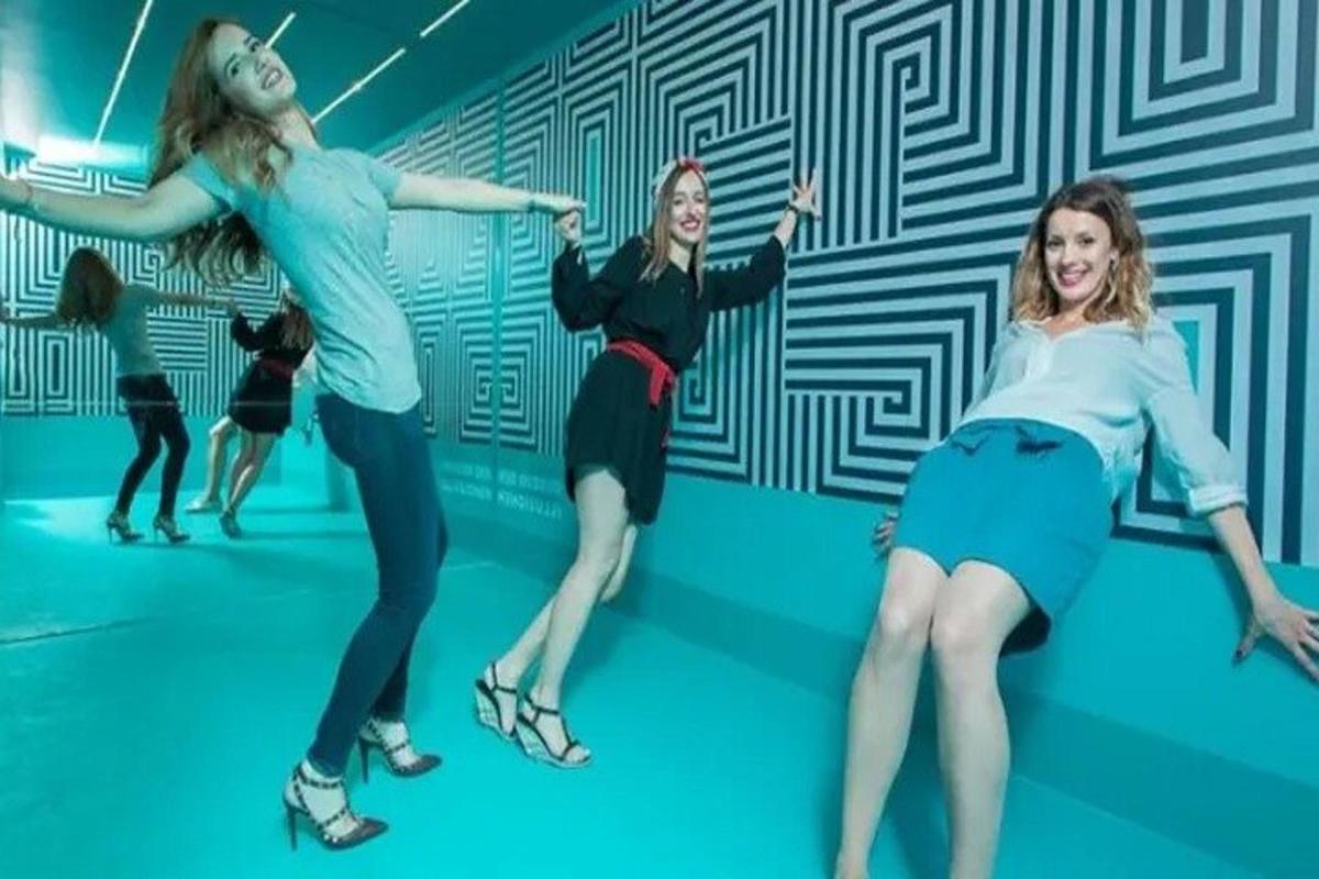 Attraction picture 2