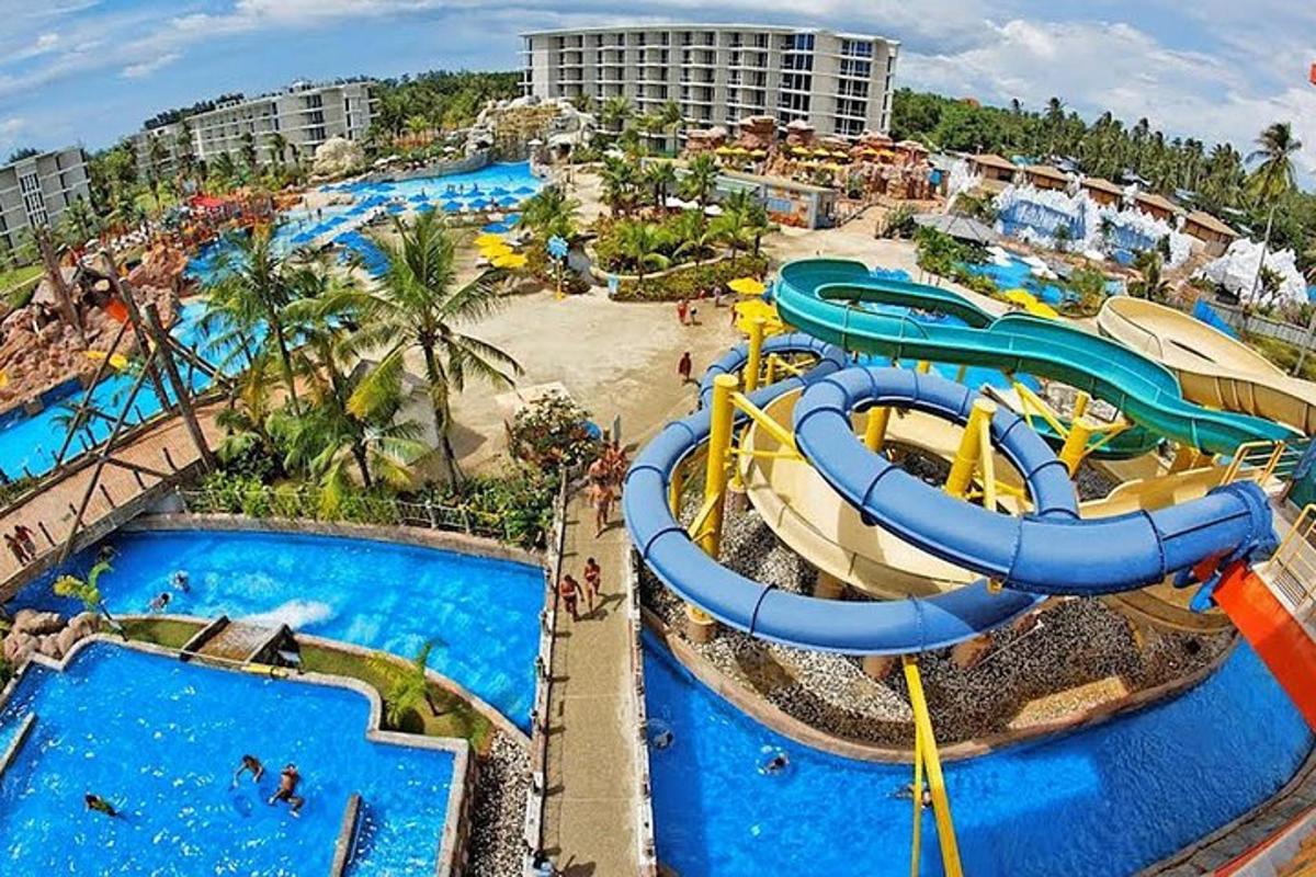 imej taman air di resort