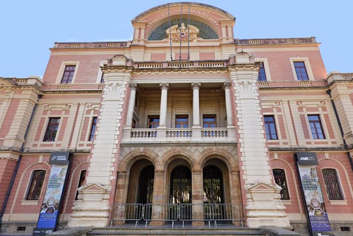 a large building with a clock on top of it