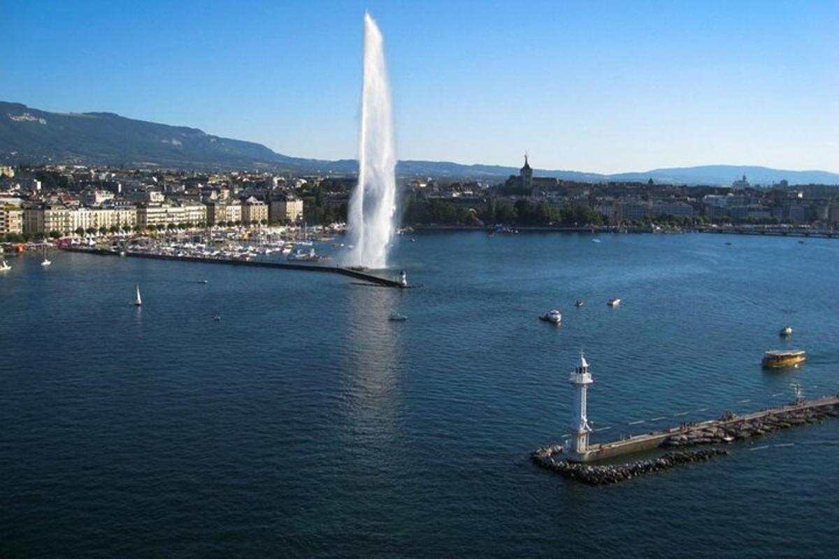 a fountain in the middle of a large body of water