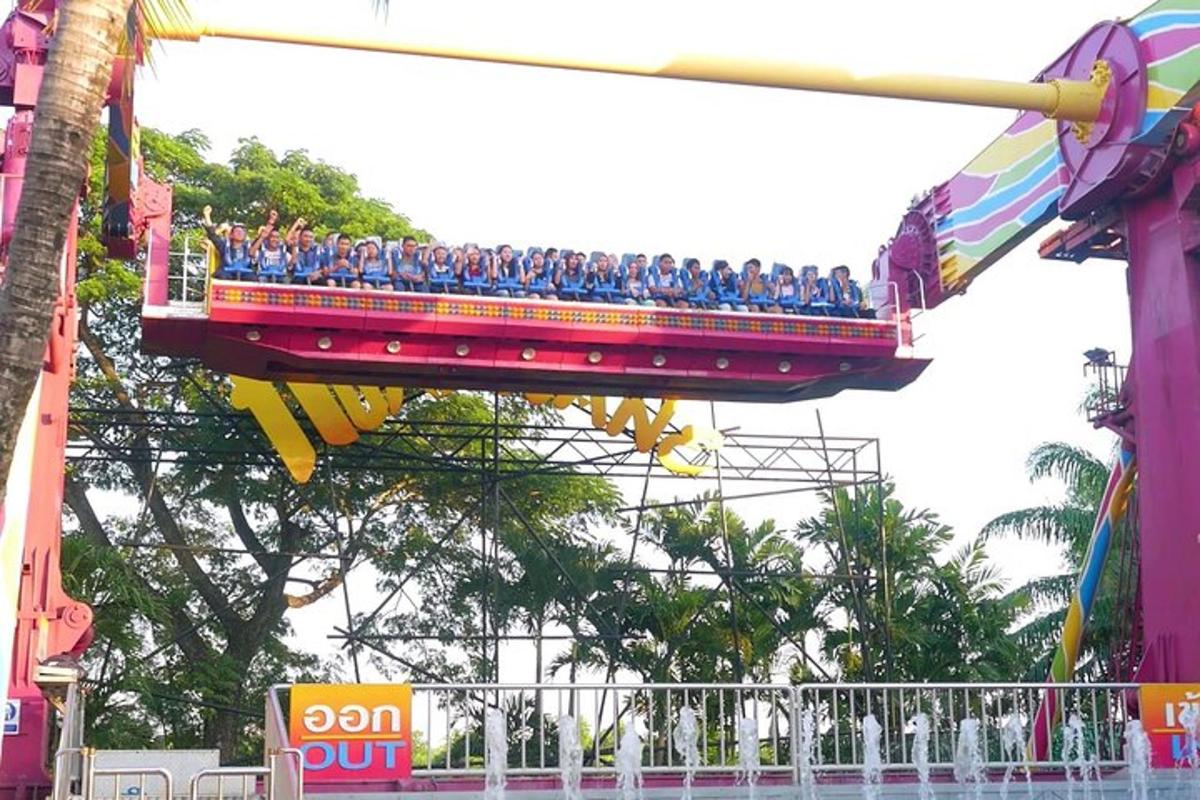 Attraction picture 3