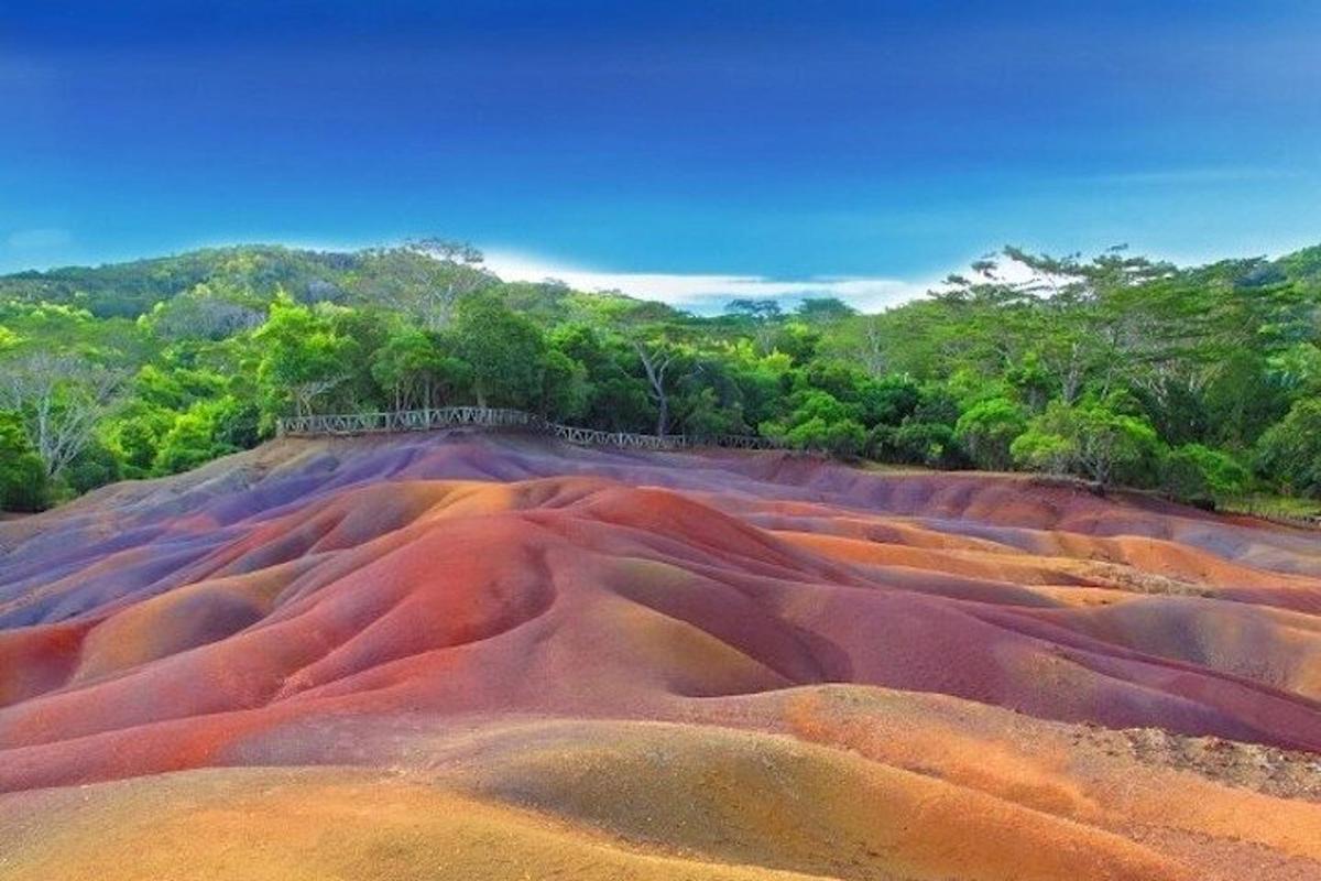 Anzaczaczac je geologický útvar v Austrálii, který se skládá z červené