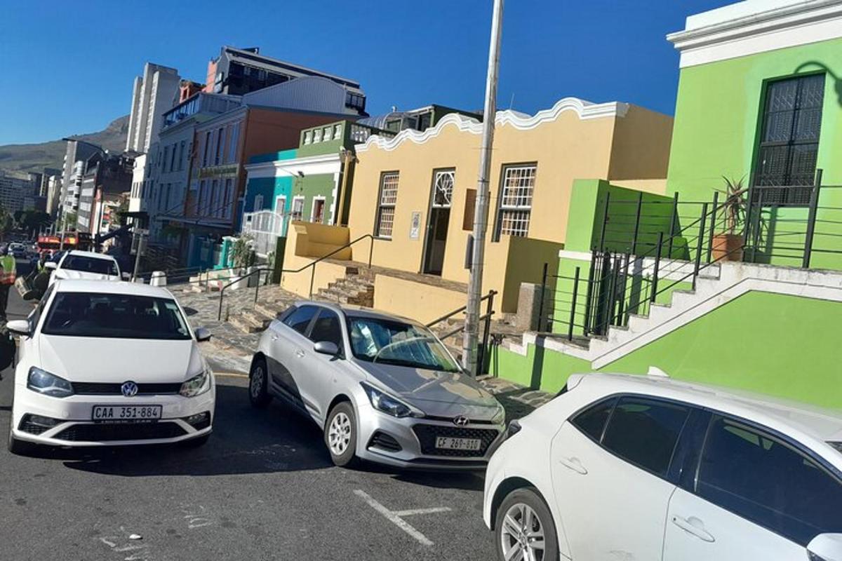 parklas pargitud autode grupp