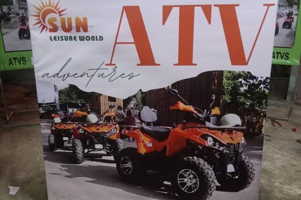 muka depan majalah dengan empat atv diletakkan