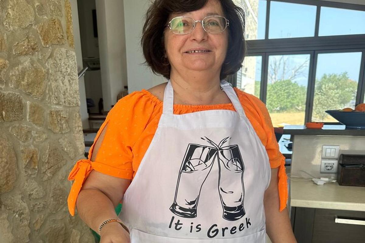 žena v zástěře s nápisem „To je skvělé“