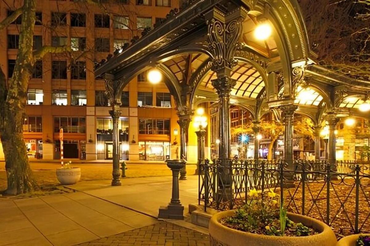 a building with an ornate ceiling at night