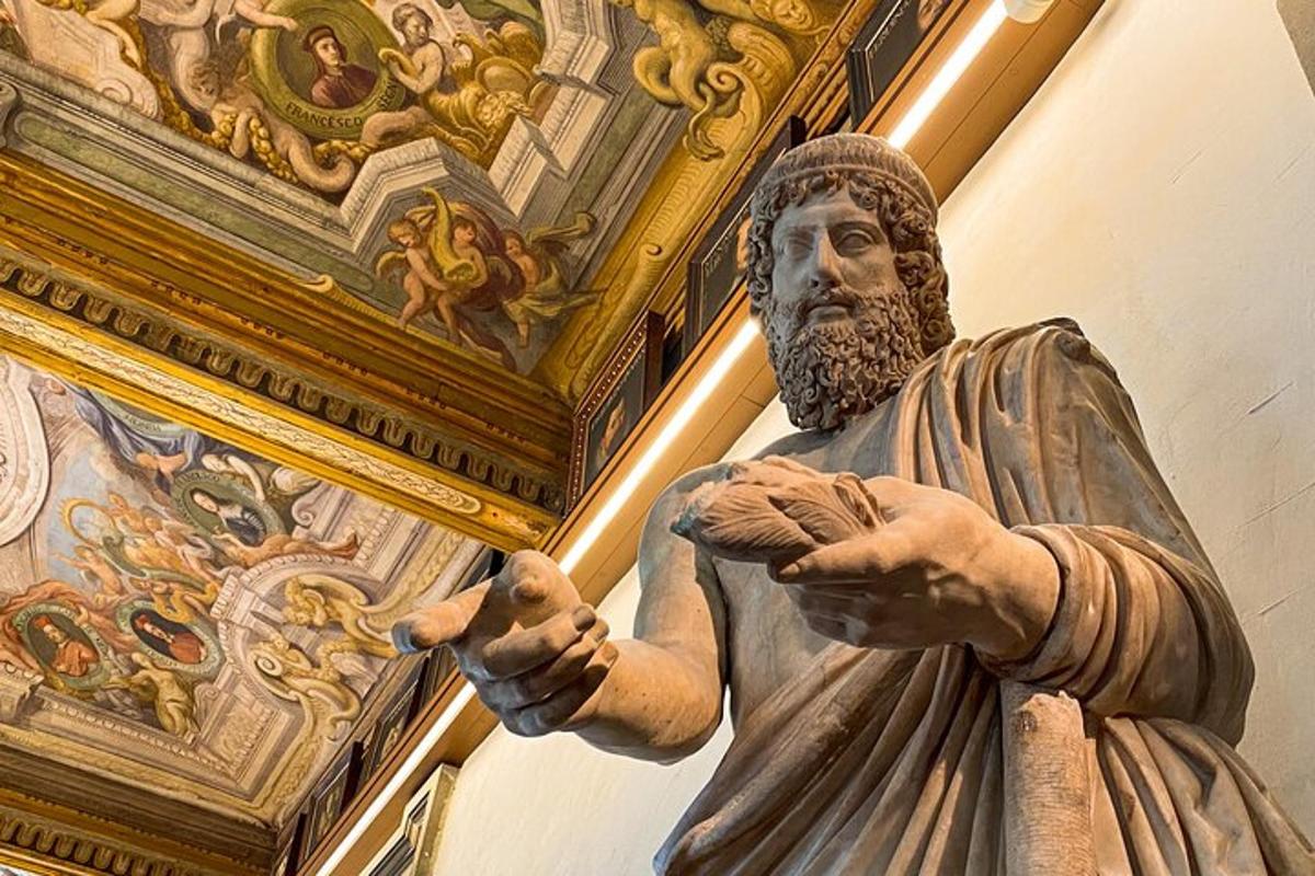 a statue of aocrates