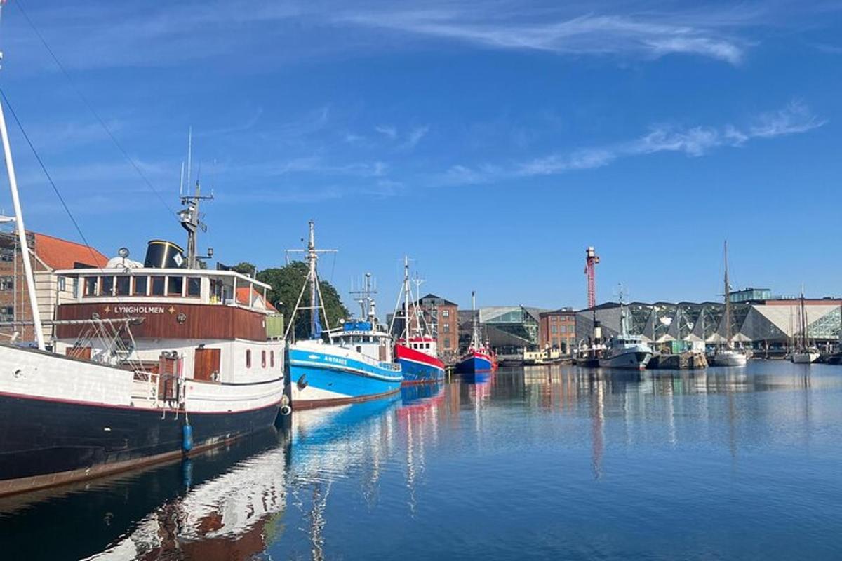 a group of boats are docked in a harbor