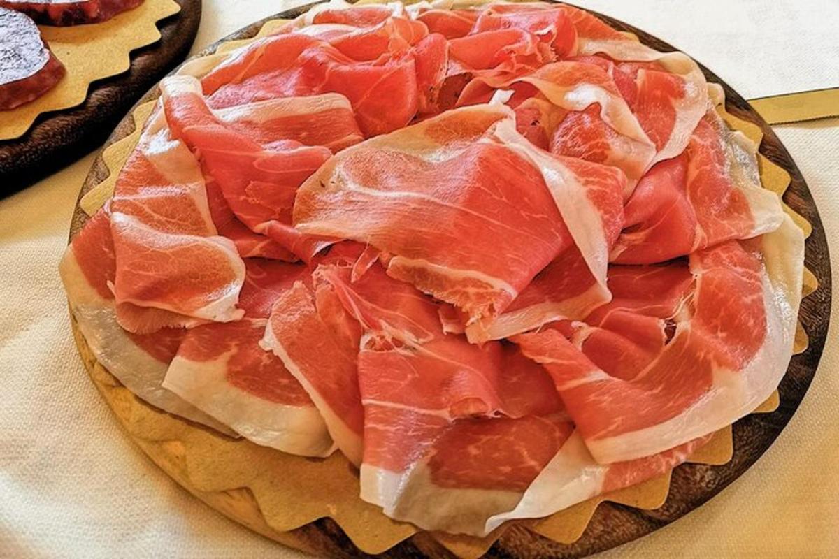 a plate of meat on top of a table