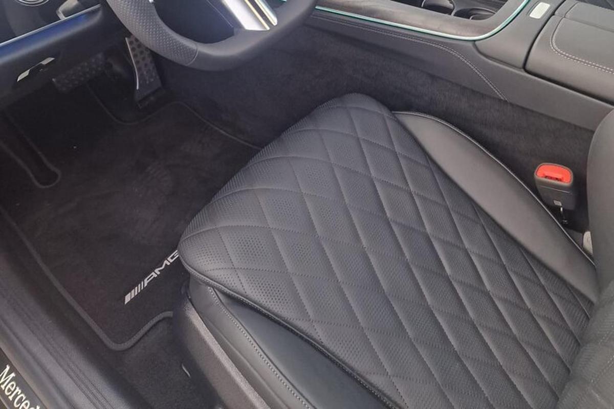 auto tagaistmel olev turvatool