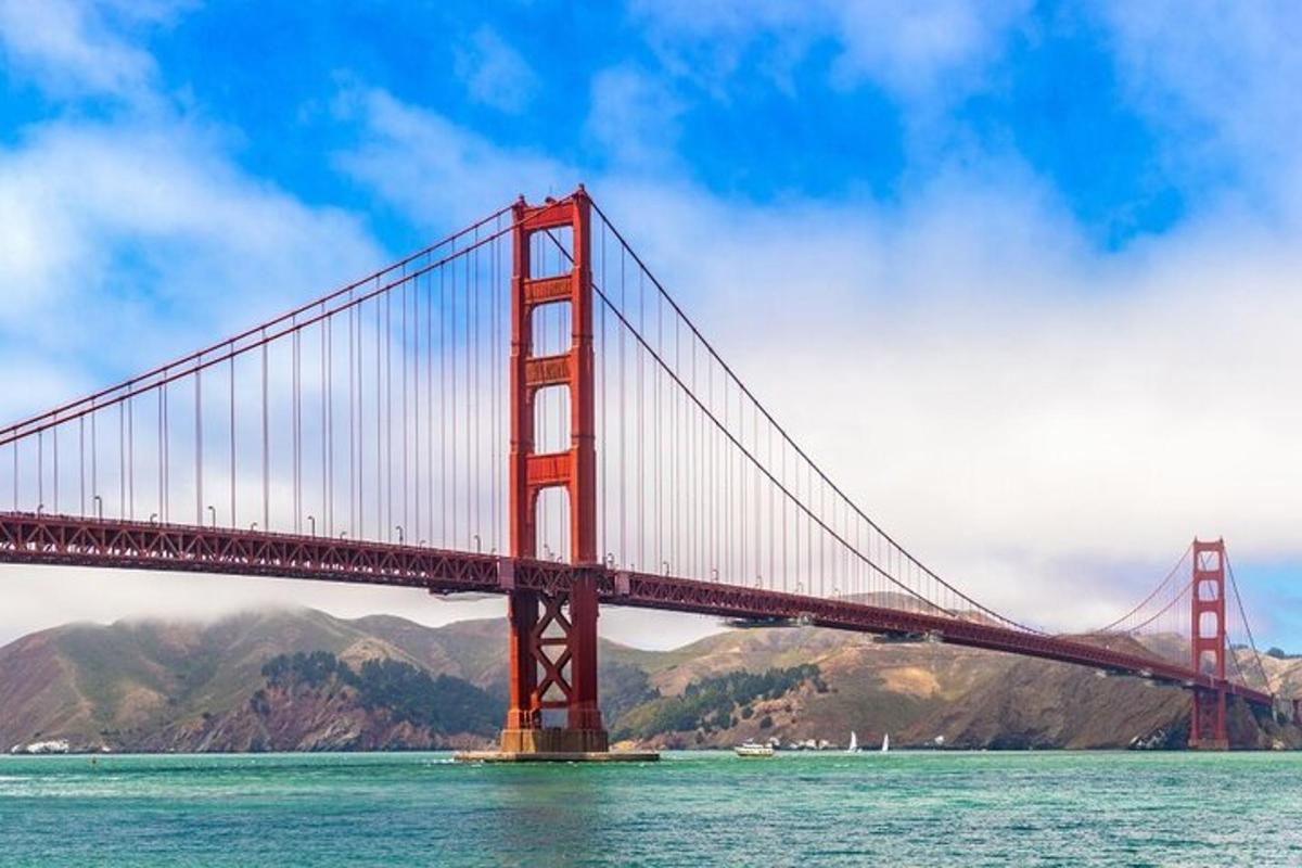 Pohled na most Golden Gate v San Franciscu