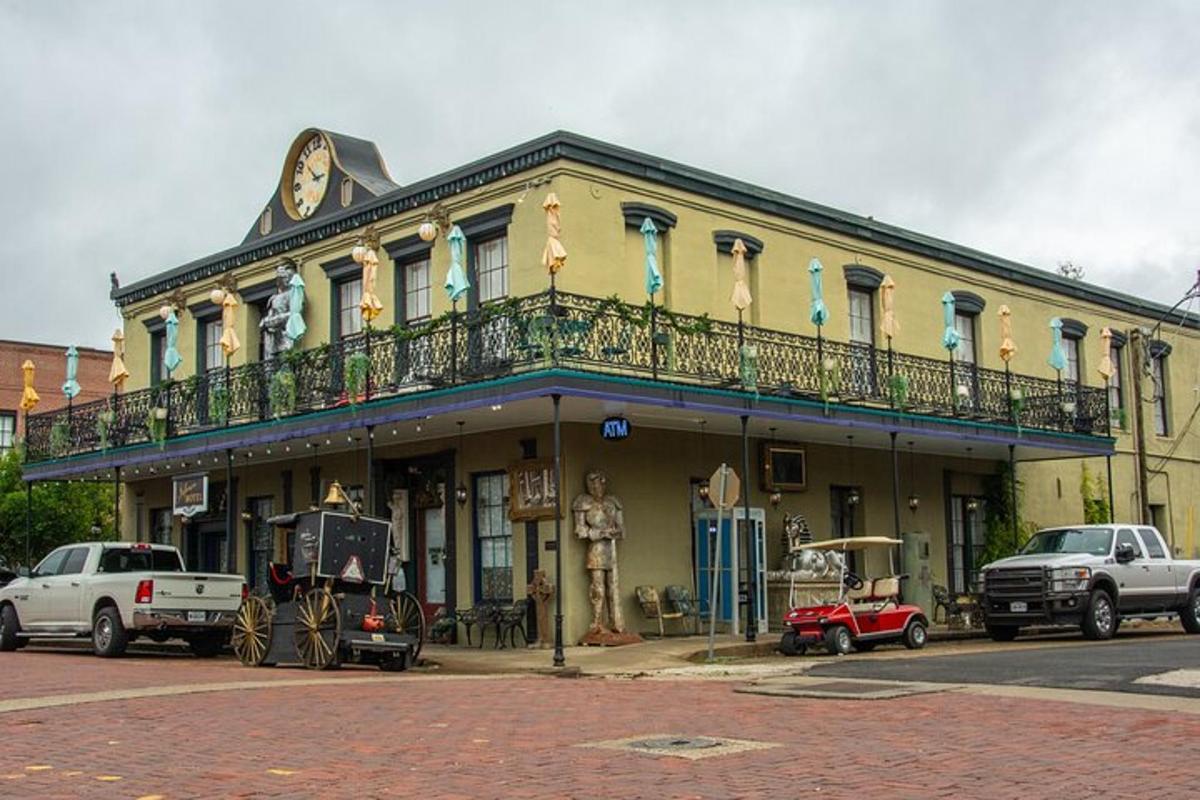 a building with a balcony on top of it