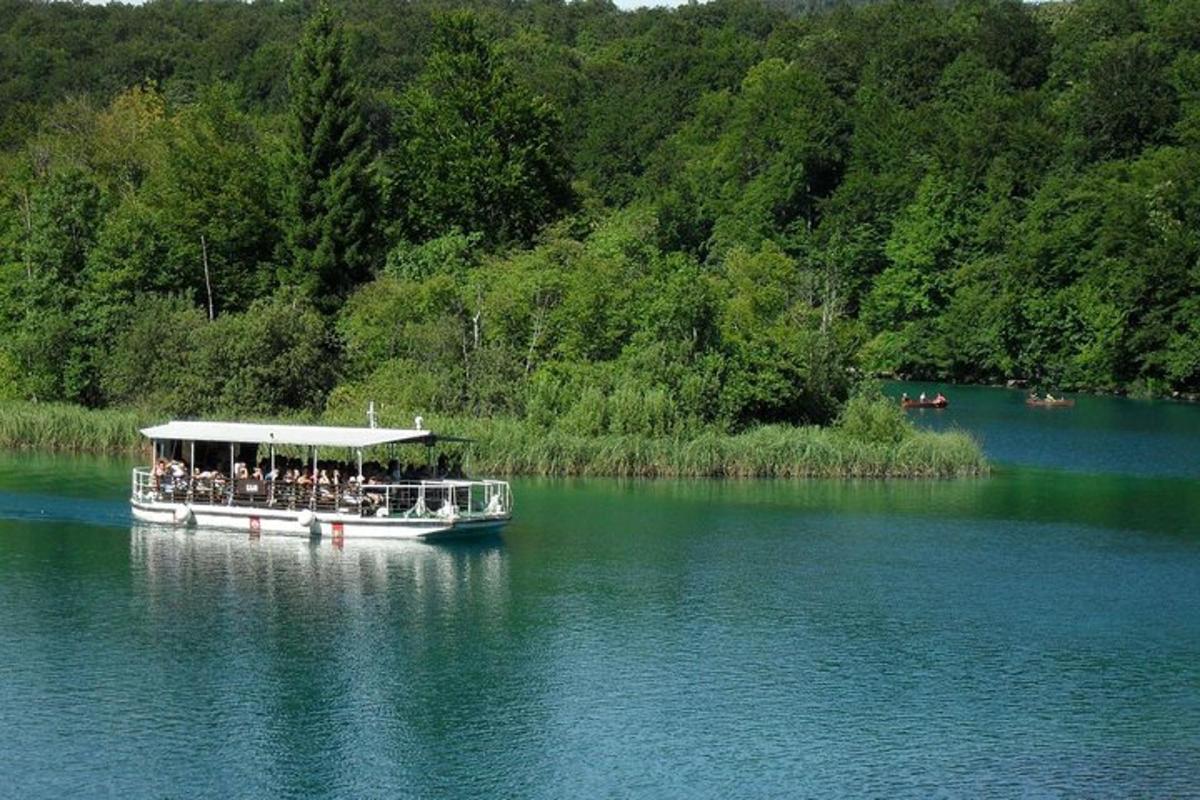Attraction picture 7