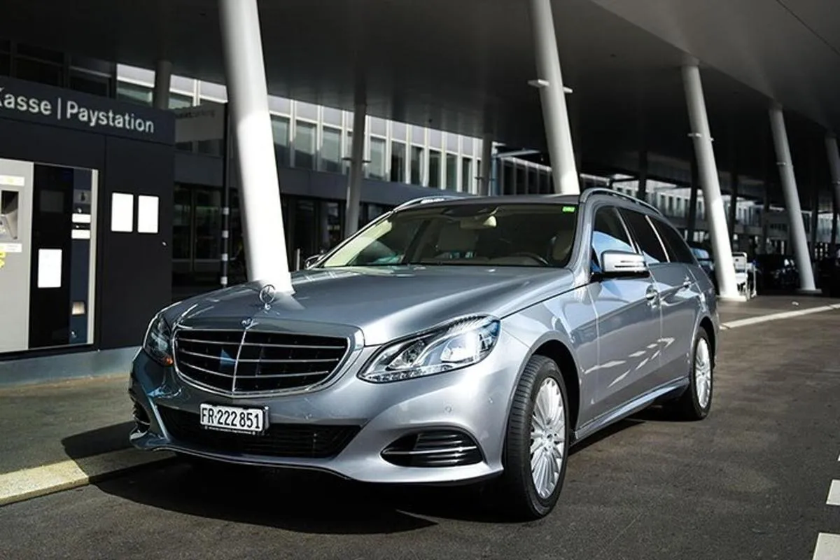 Transfert privé à l'arrivée : de l'aéroport de Genève à Megève, France – photo 2