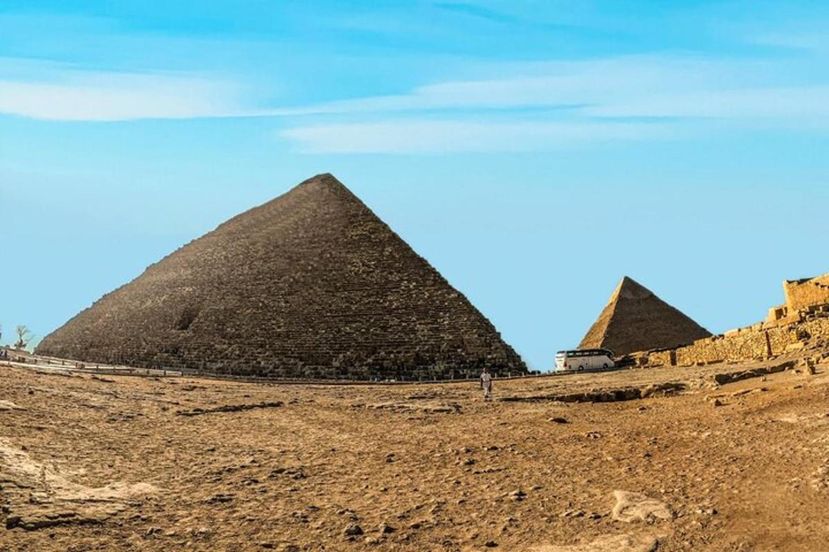 vaade Giza püramiididele