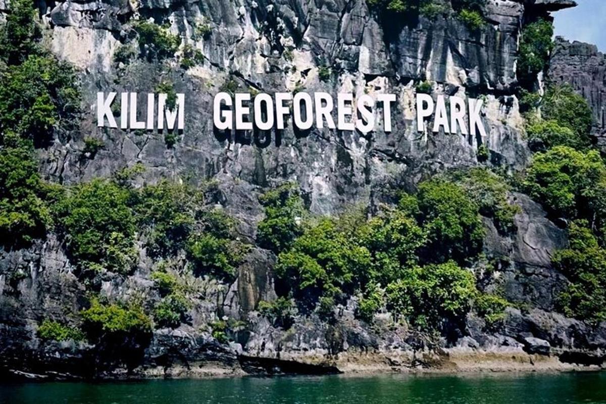 silt kaljuse mäe küljel