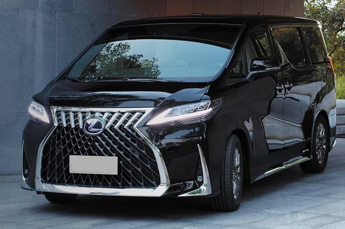 černé auto zaparkované vedle budovy