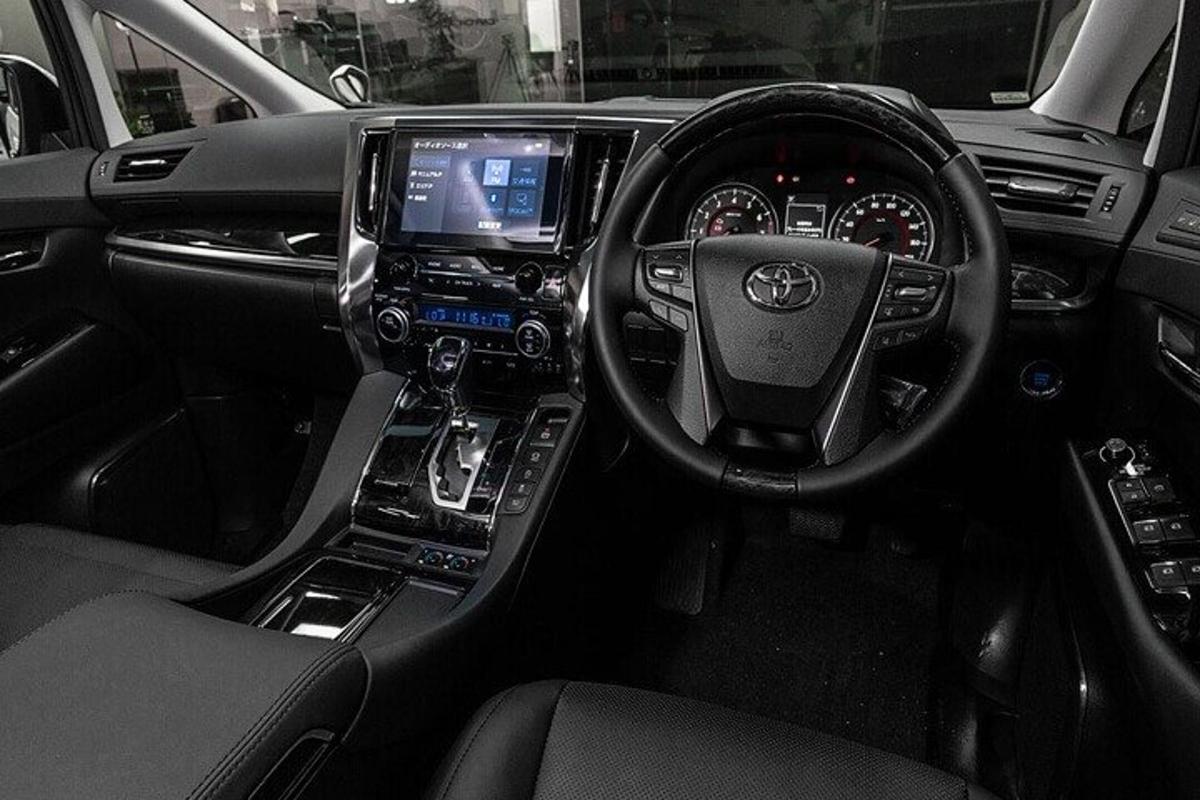 vaade Lexuse auto armatuurlauale